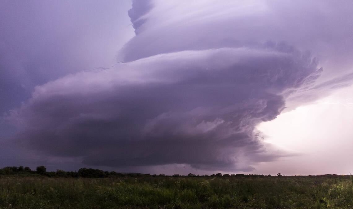 Klimawandel führt zu mehr Superzellen-Gewittern in Europa Superzellen-Gewitter führen regelmässig zu erheblichen Sachschäden, Ernteverlusten, Verkehrsproblemen und zu Verletzungen und Todesfällen.