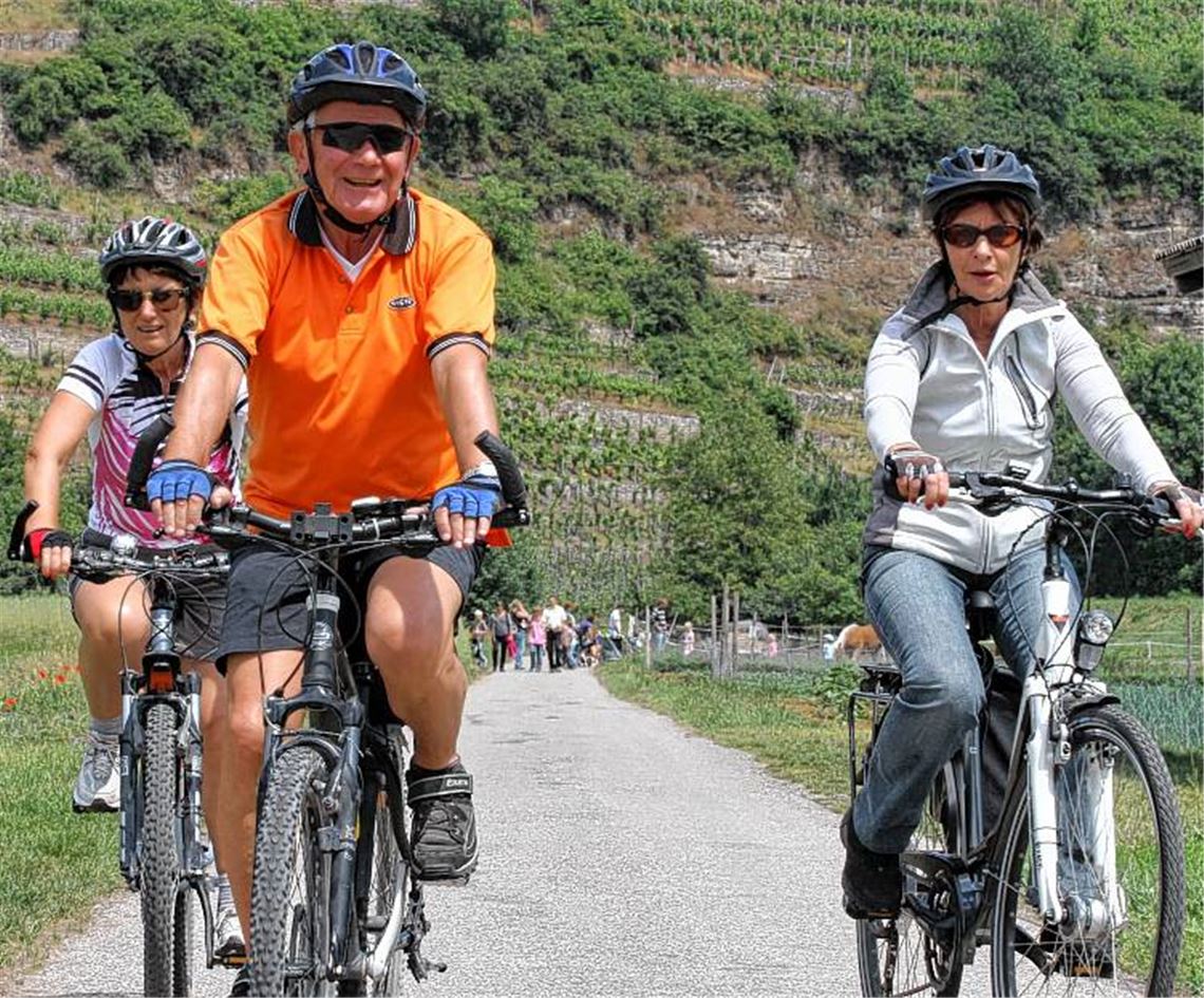 Szene auf dem Enztalradweg: Sehen so „Kampfradler“ oder „Radl-Rowdys“ aus? 