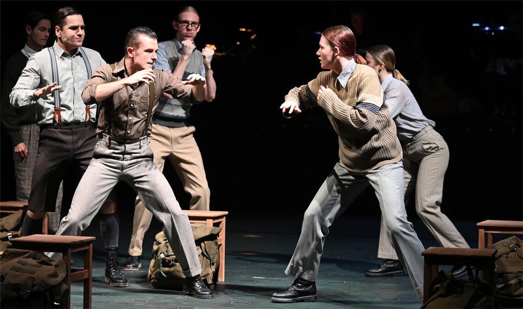 Szene des Stücks „Jugend ohne Gott“, das in Pforzheim gezeigt wird.Foto: Theater