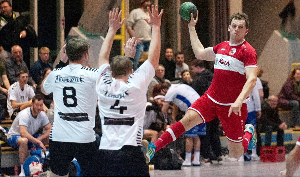 Szenen des Einlagen-Abschlussspiels bei den  Herren am Samstag zwischen den Fußb...