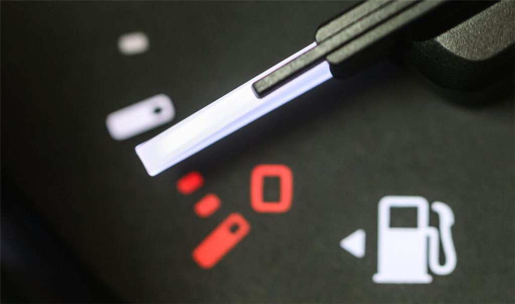 Tanken ist indes den zweiten Tag in Folge wieder etwas billiger geworden.