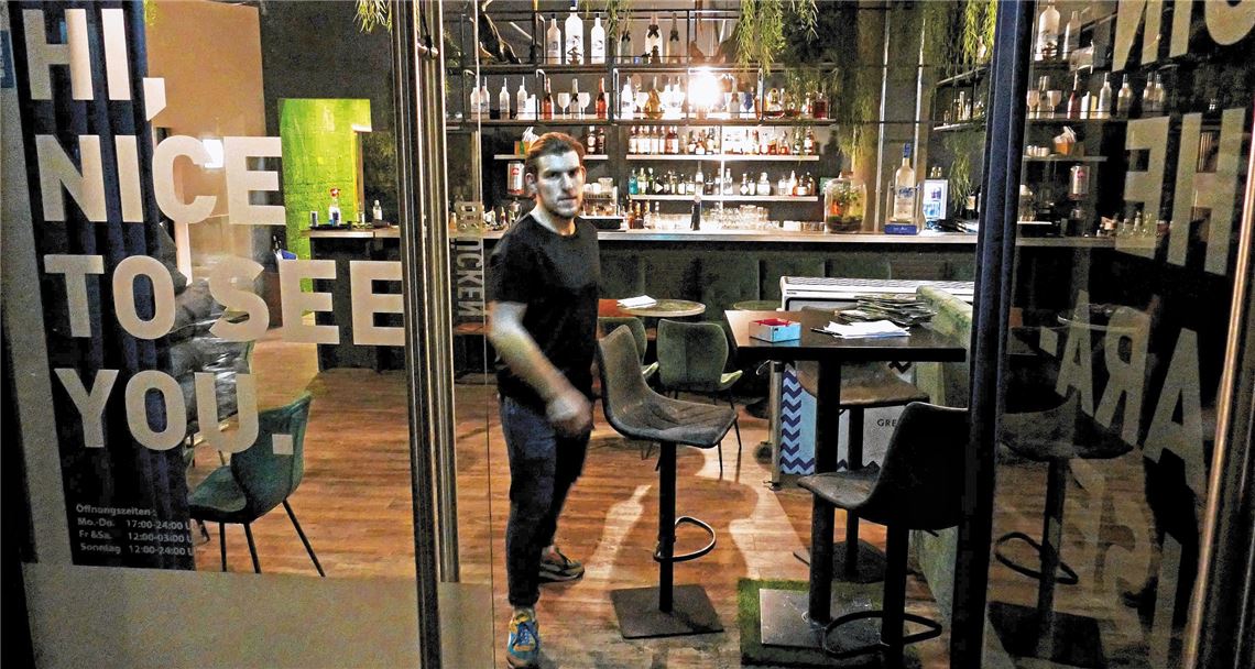 Tanzen verboten: Betriebsleiter Jonathan Hohloch im Club Eden am Schlossberg. Roth