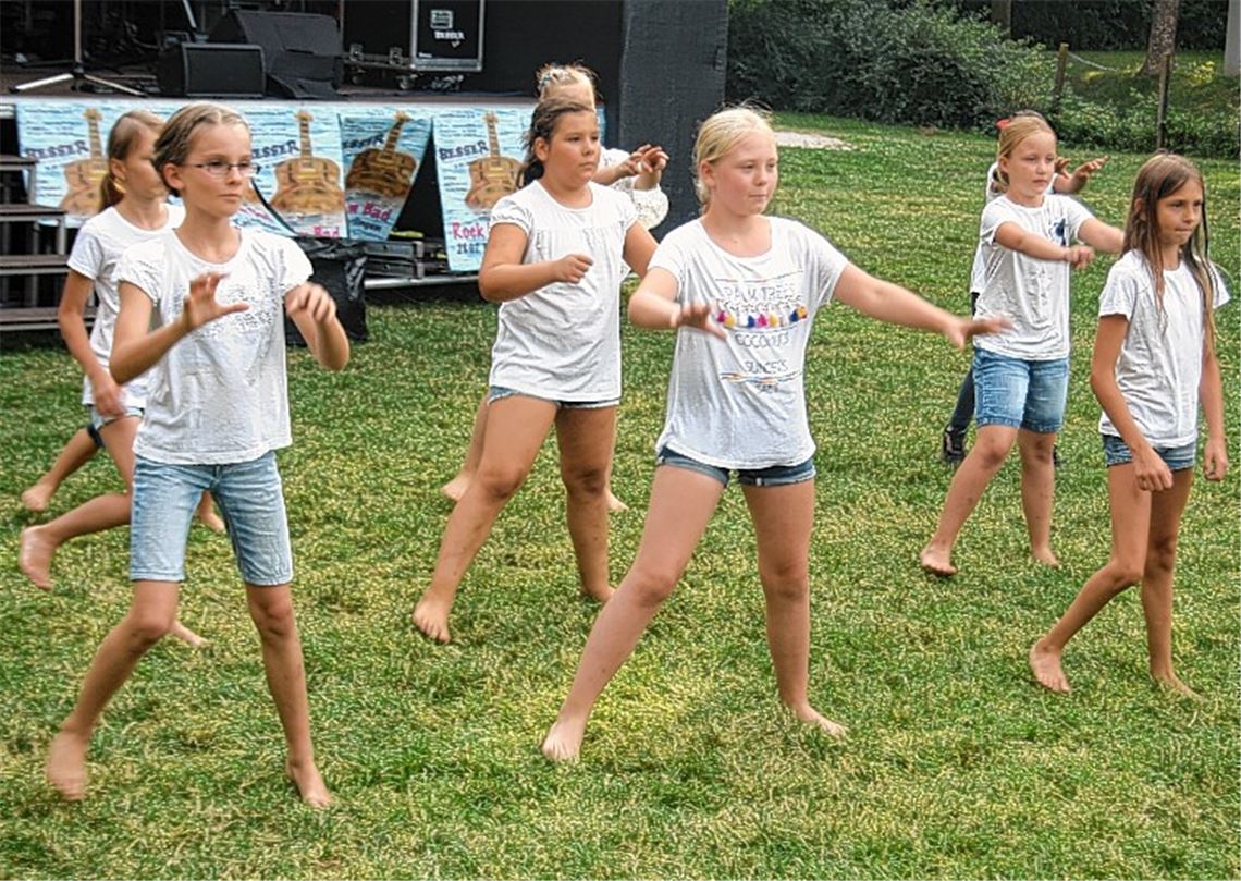 Tanzen, rocken und baden in Knittlingen