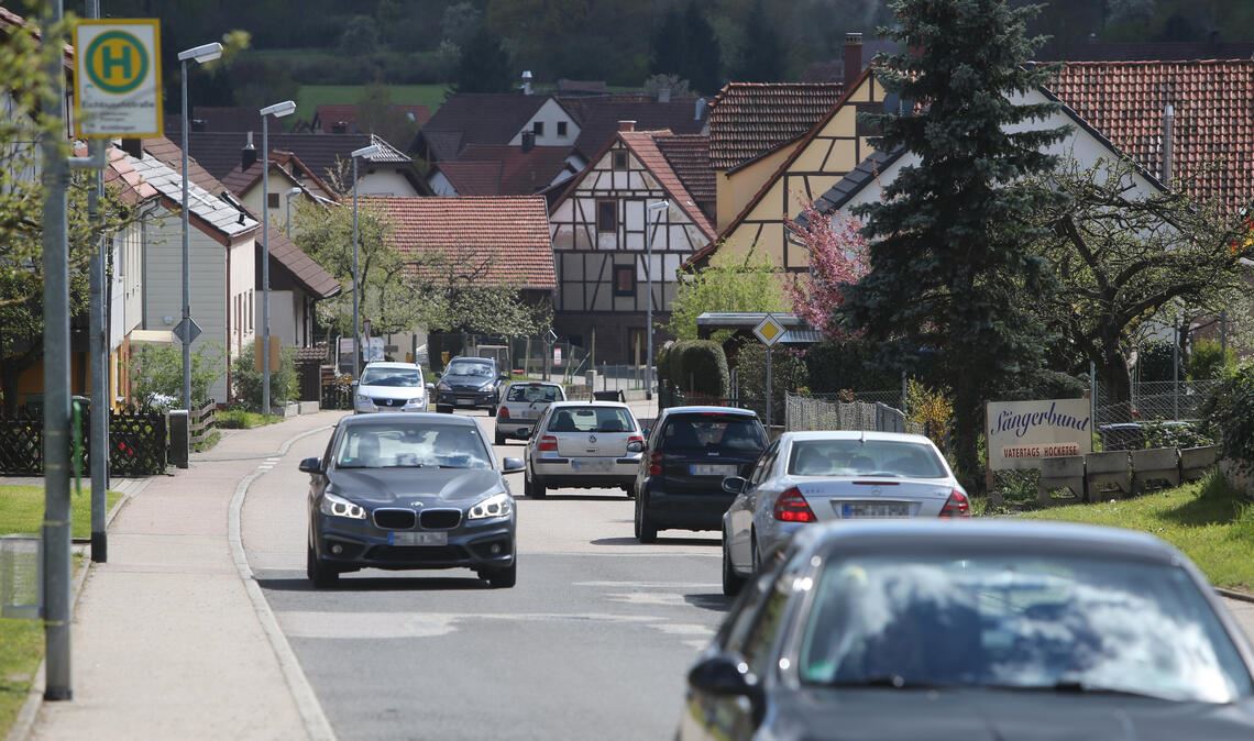 Mehr Tempolimits zeichnen sich ab Teile des Maulbronner Gemeinderats plädierten in der Vergangenheit vergeblich für Tempo 30 auf der Diefenbacher Straße in Zaisersweiher. Jetzt rückt dieser Wunsch aufgrund einer Gesetzesänderung auf Bundesebene in greifbare Nähe. In der Klosterstadt ist der neue Lärmaktionsplan die Grundlage für eine Umsetzung von Maßnahmen.Foto: Archiv/Disselhoff