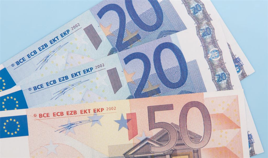 Teilnehmer der Umfrage erhalten 90 Euro.