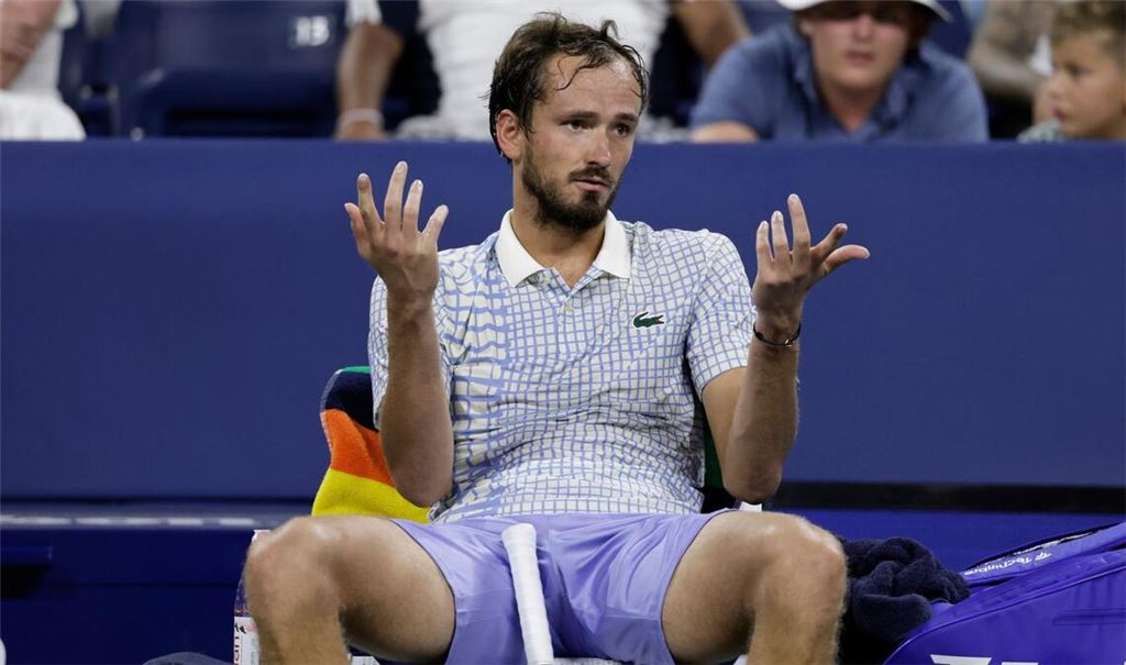 Tennisprofi Medwedew entlud bei den US Open seinen ganzen Frust.