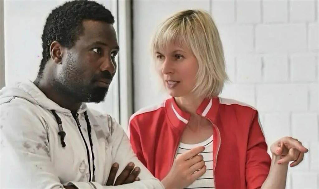 „The Art of Protest“ heißt die Eröffnungsgala in der Rampe, aus Stuttgart mit dabei sind auch Yahi Nestor Gahe und Dorothea Lanz.