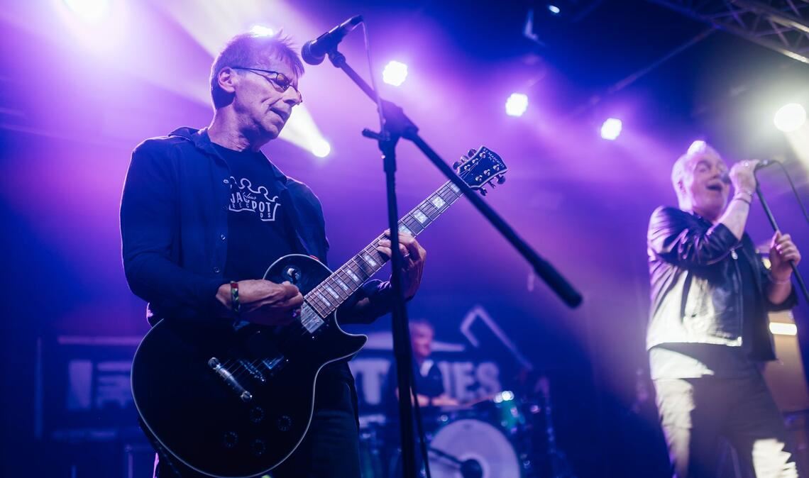 The Undertones am Donnerstag im Wizemann in Stuttgart: Gitarrist Damian O'Neill, Schlagzeuger Billy Doherty und Sänger Paul McLoone.