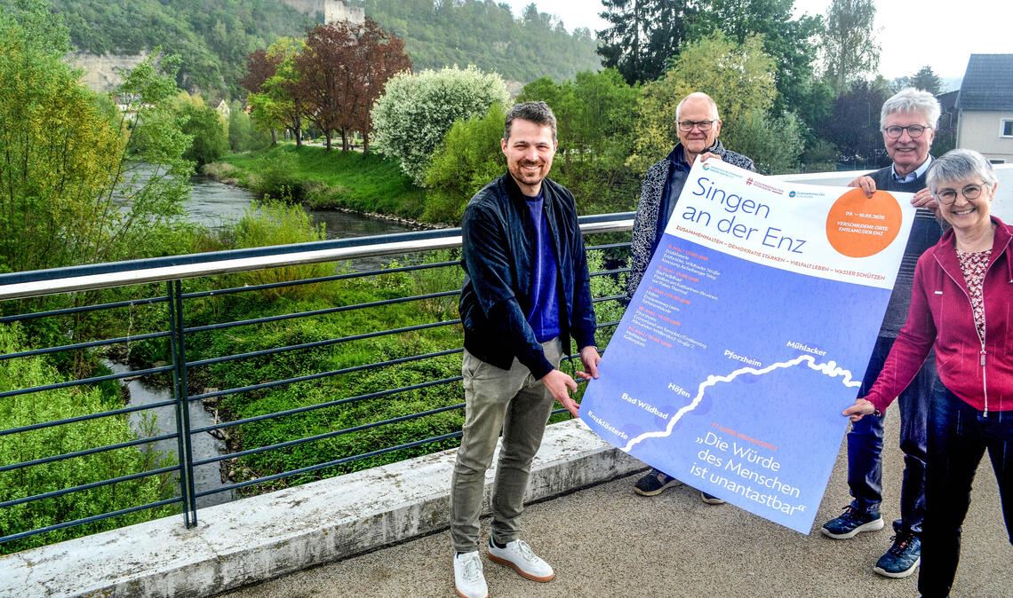 Theo Seemann (v.li.), Hubertus Welt, Dr. Hans-Joachim Blum und Eva Blum hoffen, dass viele mitmachen. Foto: Stahlfeld