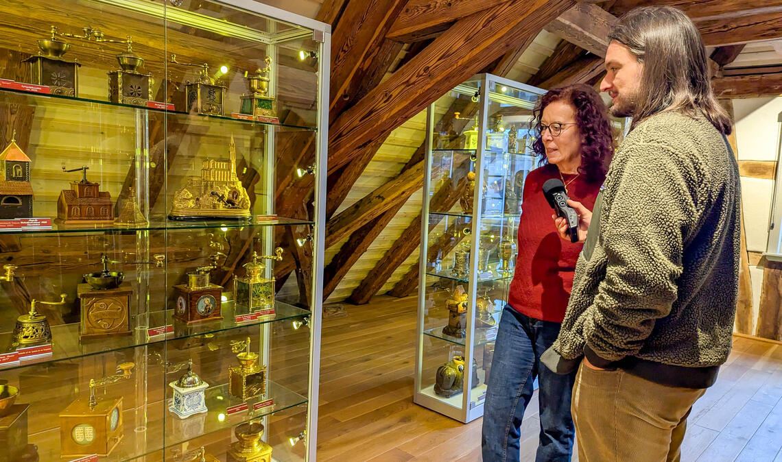 Theresa Ostwald wird von Lukas Fleischmann befragt. Foto: C. Bauer