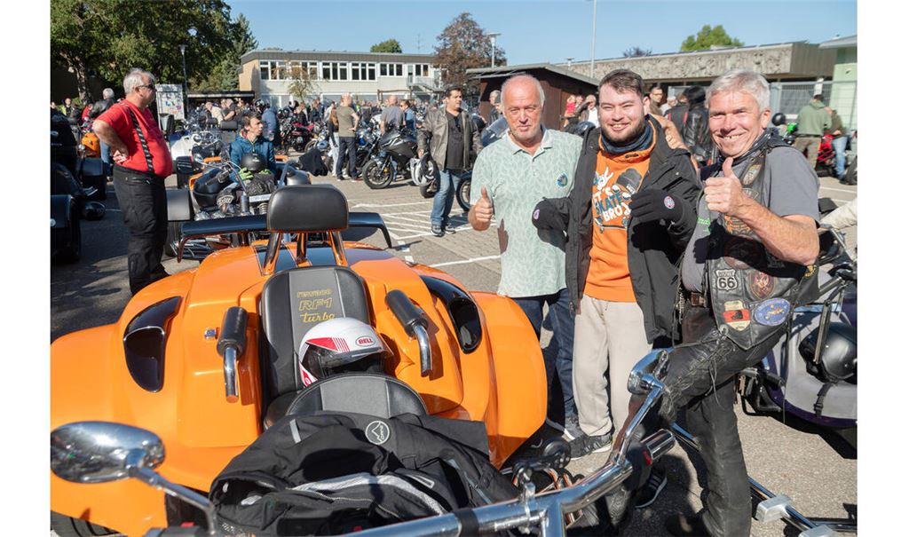 Thomas Fink, Luca Fink und Micha Bolich (v.li.) kurz vor dem Start. Foto: Fotomoment