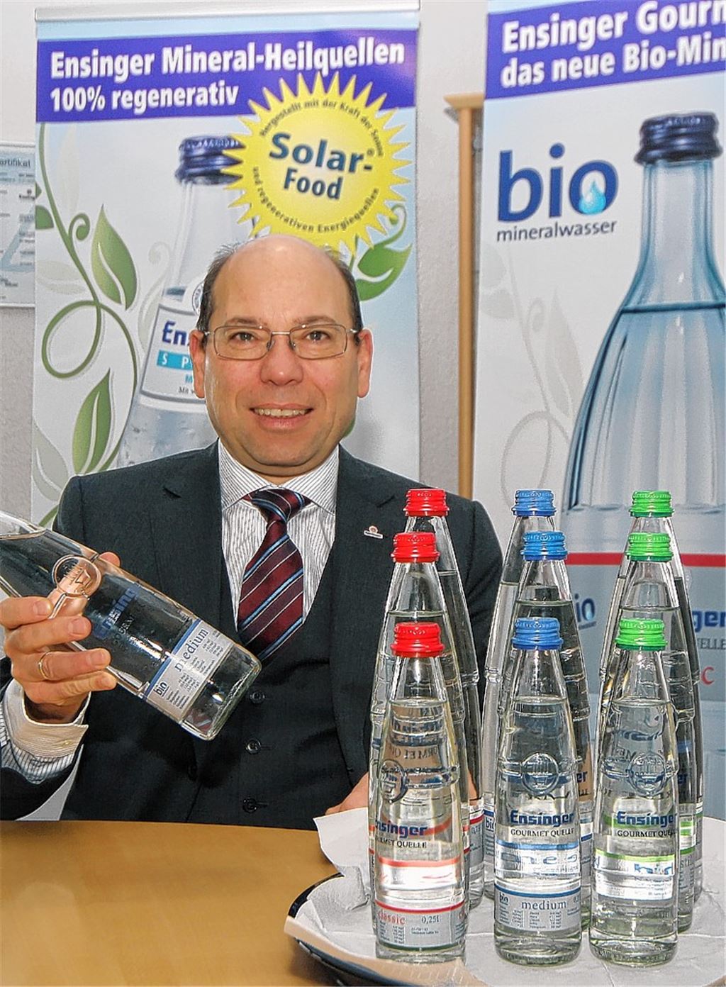 Thomas Fritz, Chef der Ensinger Mineral-Heilquellen, hat in seinem Familien-Unternehmen die Weichen dafür gestellt, zum „nachhaltigsten Mineralbrunnen“ im Südwesten zu werden. Foto: Kollros