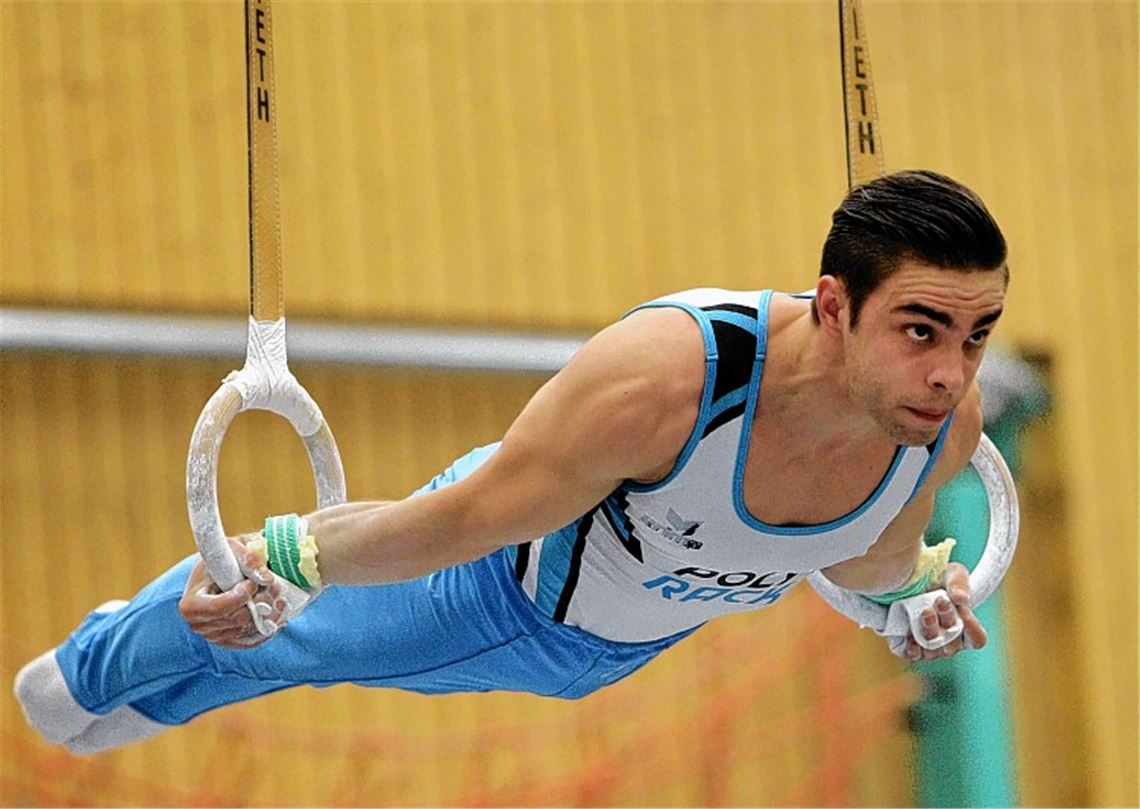 Thomas Taranu turnt an den Ringen die Tageshöchstwertung. Foto: Rubner