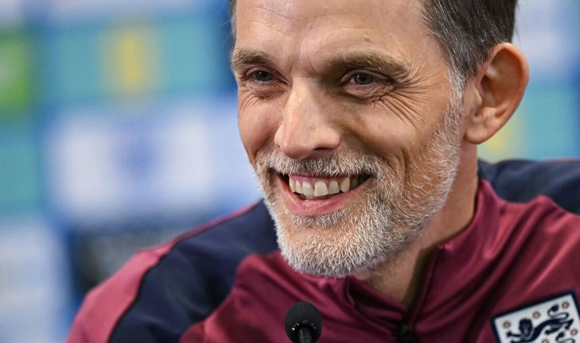 Thomas Tuchel unterschreibt einen neuen Vertrag als Nationaltrainer Englands.