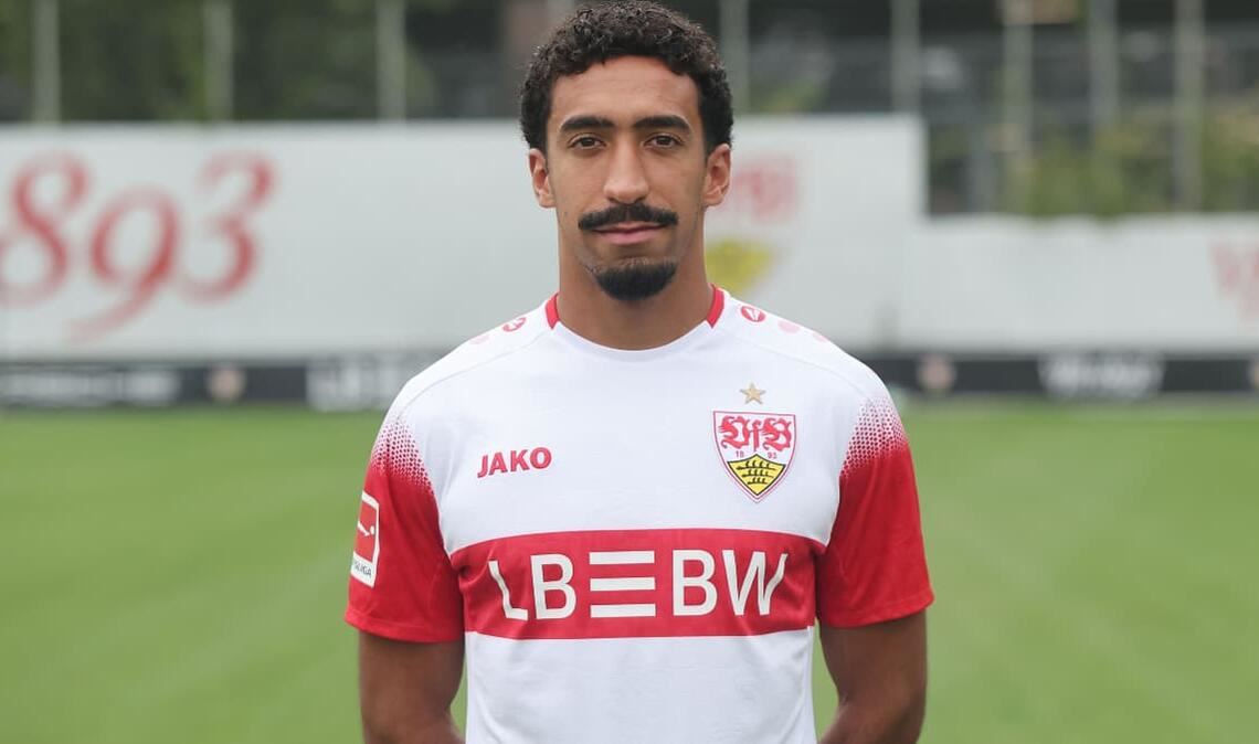 Tiago Tomas (Note 2,5): Auf der rechten Seite aufgestellt, lief der Portugiese oft in die Mitte.. Einige Male brachte das Gefahr. Eine gute Chance hatte Tiago Tomas kurz vor der Pause (44.). Nach dem Wechsel profitierte das Team von seiner Flexibilität. Er ging auf den linken Flügel und erzielte von dort startend das 3:0 (74.). Wurde in der 85. Minute ausgewechselt.
