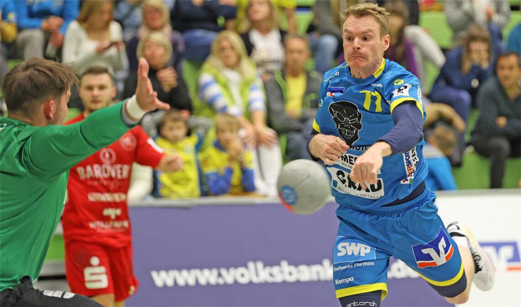Tim Ganz macht mit seinem Treffer die Eutinger Handballer froh.
