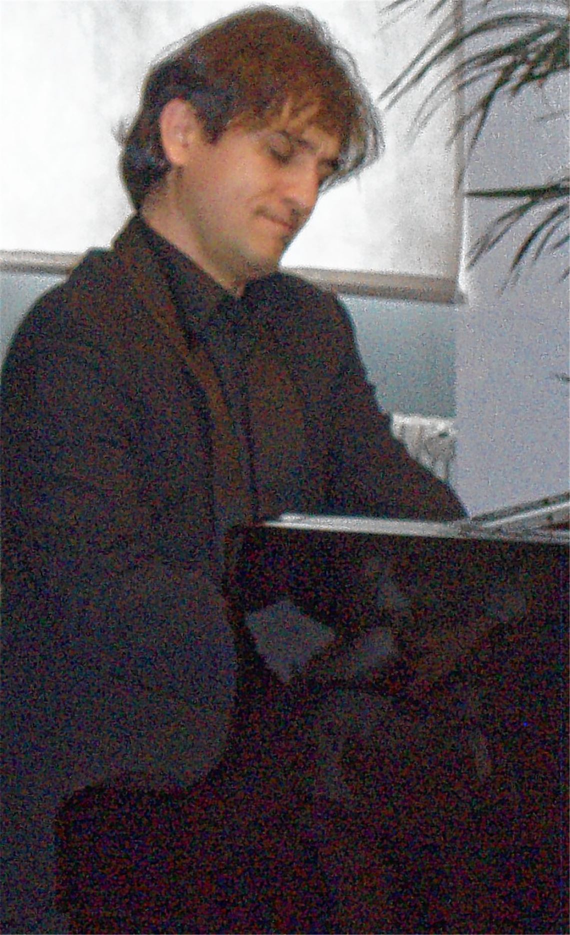 Timur Gasratov.