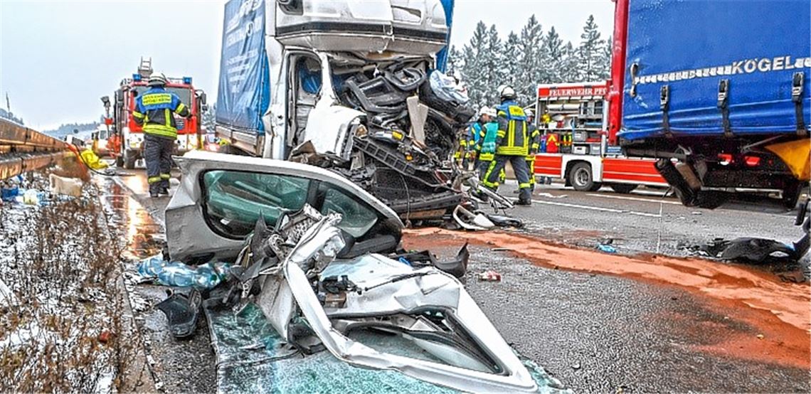 Tödlicher Unfall auf der A8