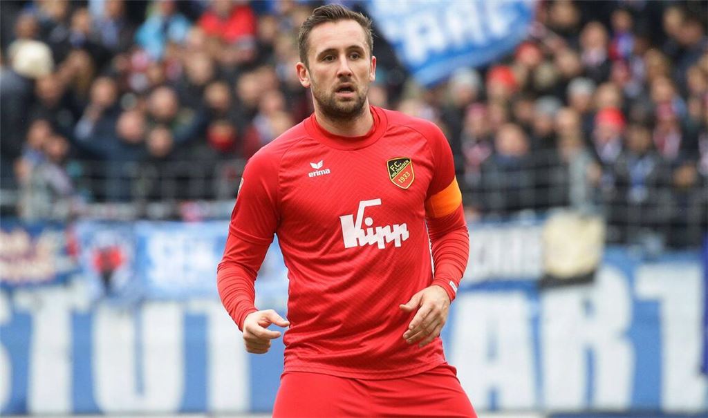 Toptorjäger Janik Michel fehlt dem FC Holzhausen  im Pokalduell mit den Stuttgarter Kickers wegen einem Achillessehnenriss.