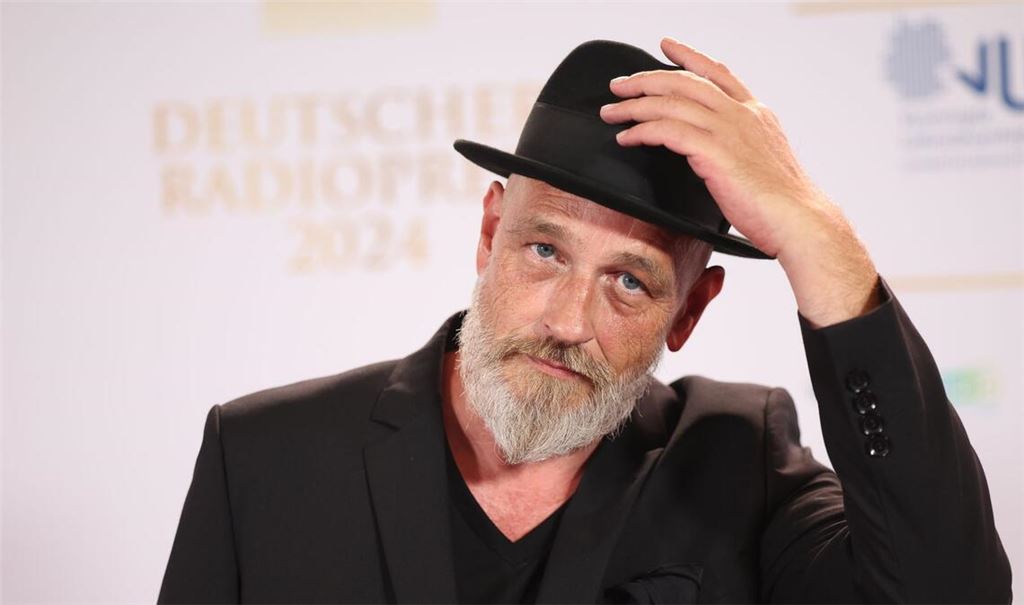 Torsten Sträter nennt Grund für abesagte Auftritte: Er hat eine Tumorerkrankung. (Archivbild)