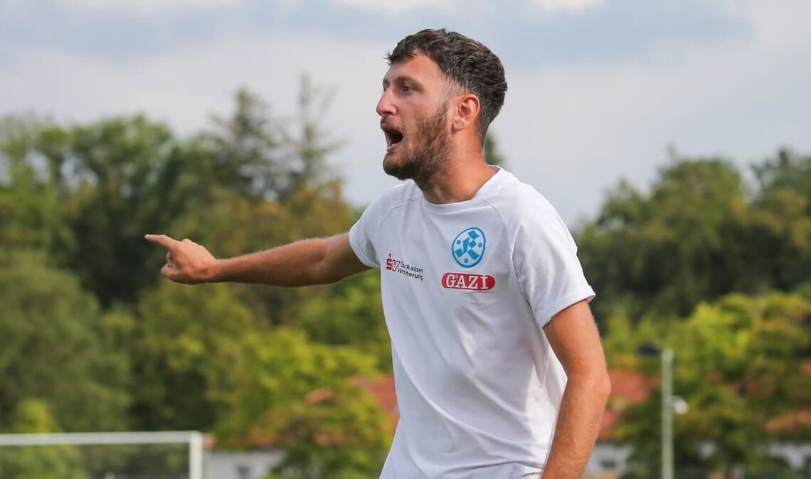 Trainer Harun Gülcan will mit seiner U19 am Sonntag gegen den FC Augsburg wieder an die Leistung vom ersten Spieltag anknüpfen.