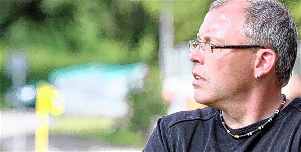 Trainer Ralph Augenstein sieht vielversprechende Ansätze, obwohl die jüngsten Testspiele des TSV Großglattbach mit Niederlagen enden. Archivfoto: Eigner