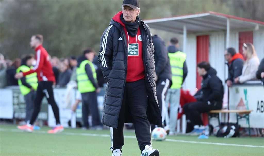 Trainer Roland Seitz kommt mit dem FC 08 Homburg am 3. Mai auf die Waldau.