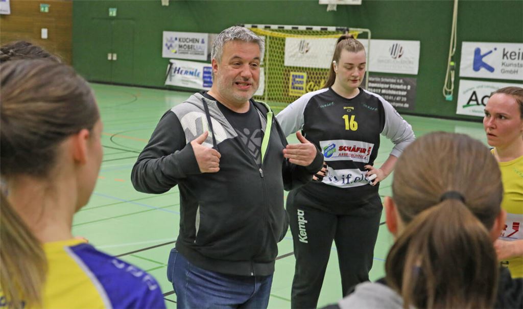 Trainer Stefan Ermentraut und sein Team freuen sich auf den Saisonstart. Foto: Müller