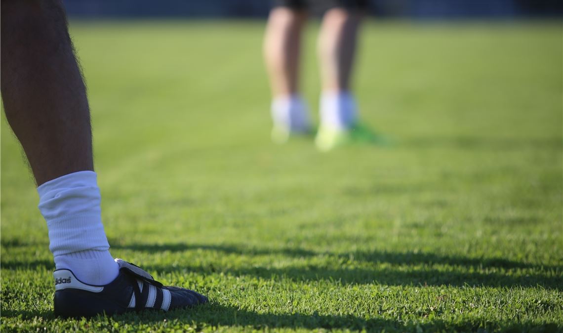 Trainingseinheiten auf Abstand wie schon im vergangenen Frühjahr – damit wären viele Trainer und Fußballer nach der monatelanger Zwangspause schon zufrieden.Foto: Huber
