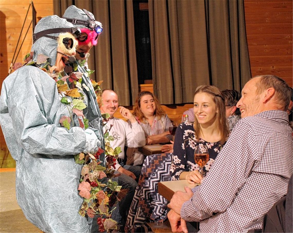 Wein mit schwäbischer Satire im Abgang