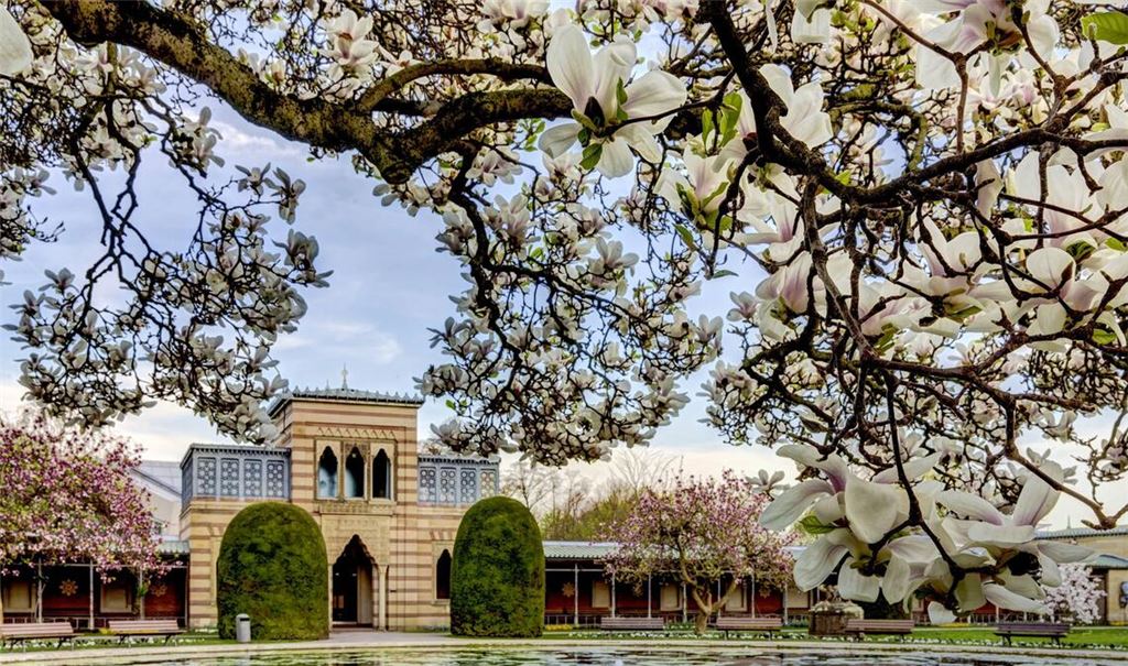 Trotz milder Temperaturen drohen örtlich im Land auch Sturmböen.