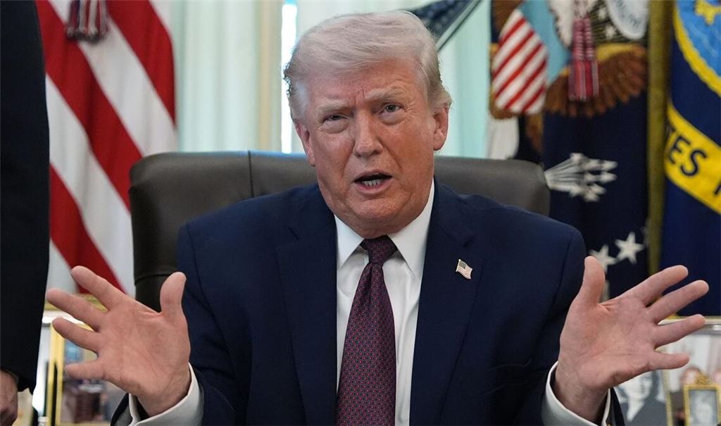 Trump droht mit Angriffen auf iranische Kraftwerke, falls Teheran sich nicht seinen Forderungen beugt. (Archivbild)