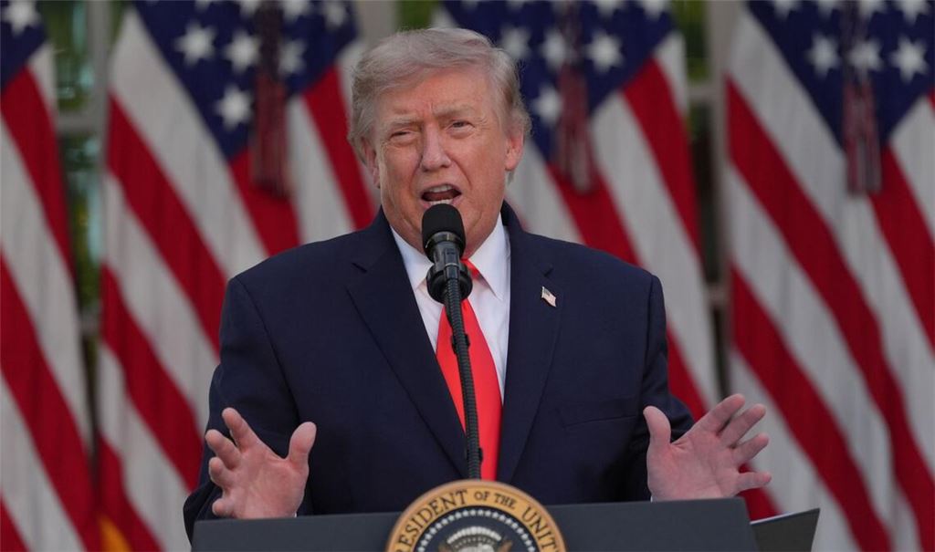 Trump macht Iran für Angriff auf Schiff verantwortlich. (Archivbild)