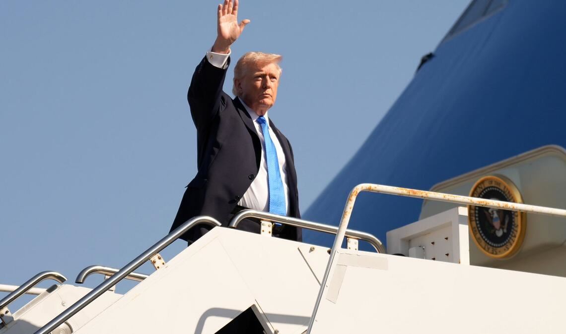 Trump nutzt den Flughafen regelmäßig für Flüge zu seinem Anwesen Mar-a-Lago. (Archivbild)