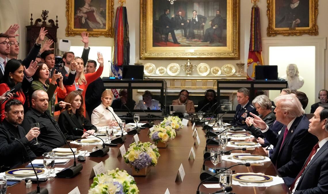 Trump hofft auf Ende des Ukraine-Kriegs ohne Tomahawks Trump und Selenskyj sprechen im Weißen Haus.
