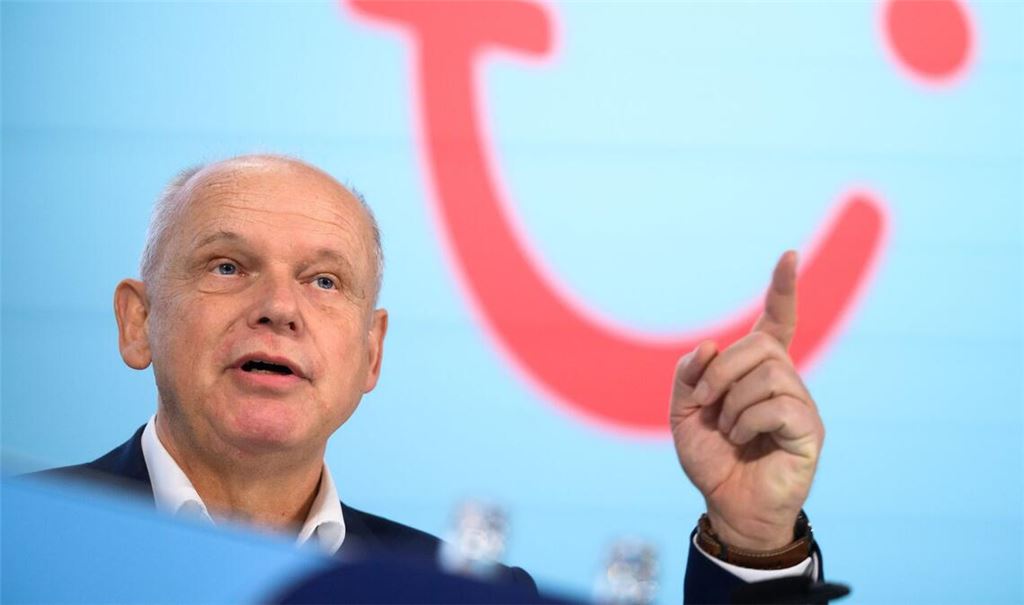 Tui-Chef Sebastian Ebel blickt trotz der geopolitischen Unsicherheiten zuversichtlich auf das zweite Geschäftshalbjahr. (Archivbild)