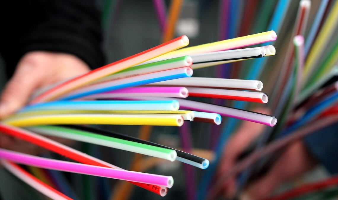 Turboschnelles und leistungsstarkes Internet gibt es nur, wenn die Daten durch Glasfaserkabel fließen. Foto: Archiv/Kollros