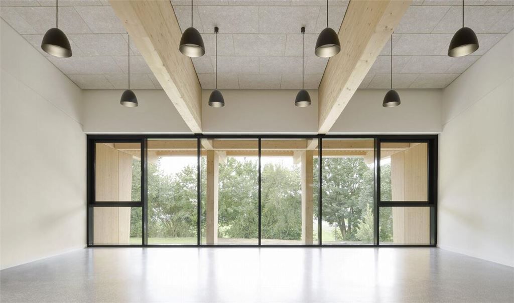 Turnen und Feiern mit Aussicht auf Grün. Für den Umbau der Mehrzweckhalle haben Architekten aus Stuttgart schon wieder eine Auszeichnung gewonnen.