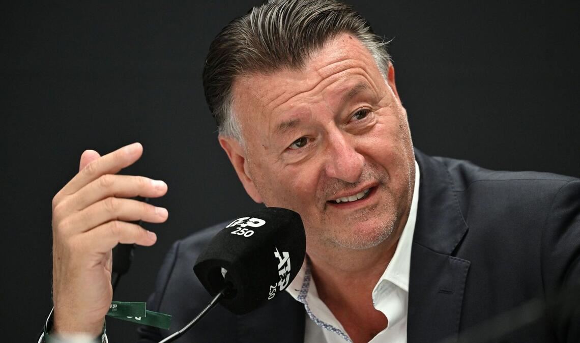 Turnierdirektor Edwin Weindorfer spricht Klartext in Richtung des Oberbürgermeisters Frank Nopper.