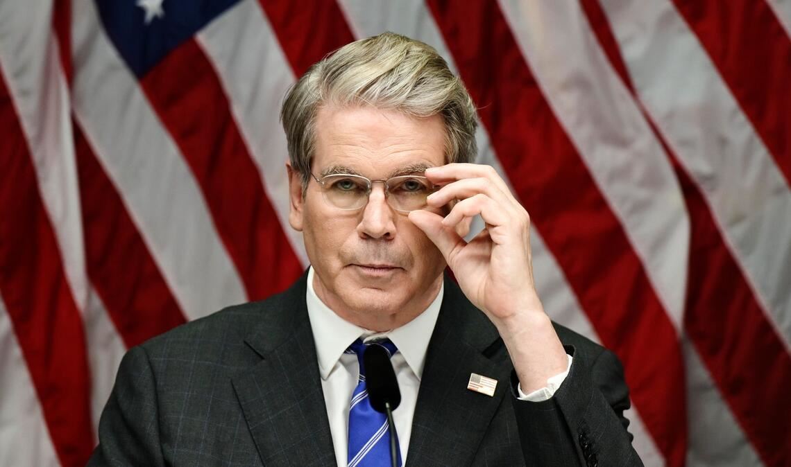 US-Finanzminister Bessent hat die Möglichkeit einer weiteren Lockerung der Sanktionen auf russisches Öl ins Spiel gebracht. (Archivbild)