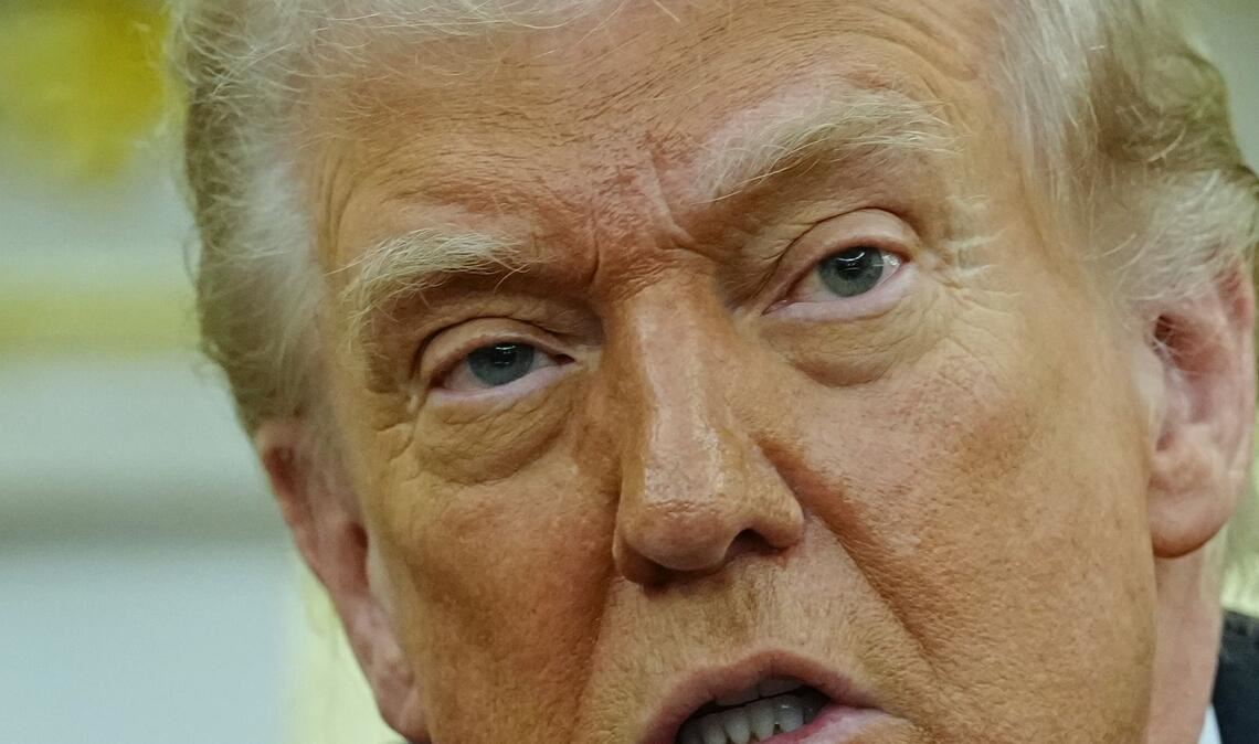 US-Präsident Donald Trump droht mit weiteren schweren Angriffen auf den Iran. (Archivbild)