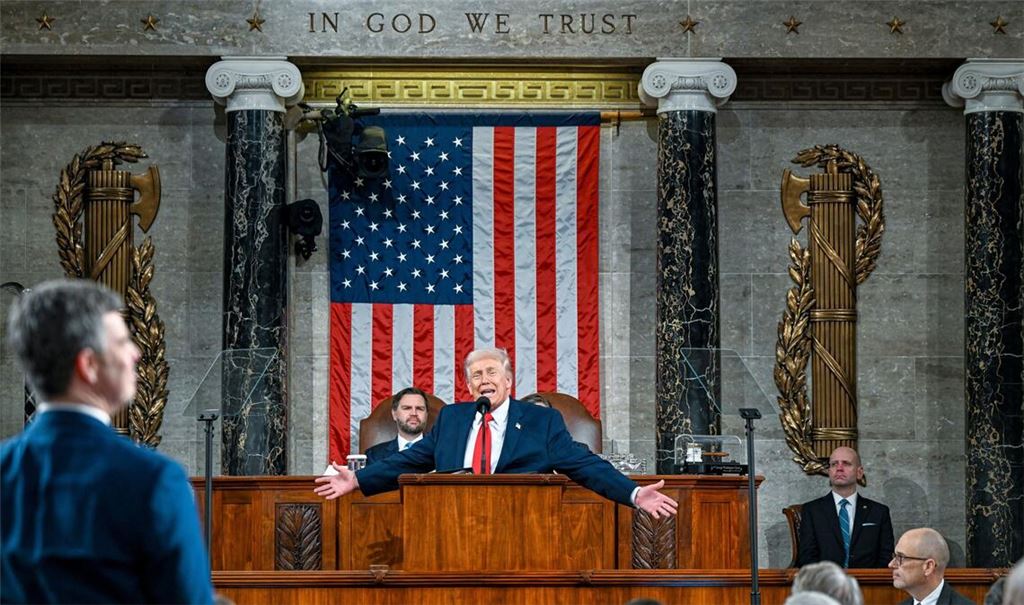 US-Präsident Donald Trump hält die Rede zur Lage der Nation vor einer gemeinsamen Sitzung des Kongresses im US-Kapitol.