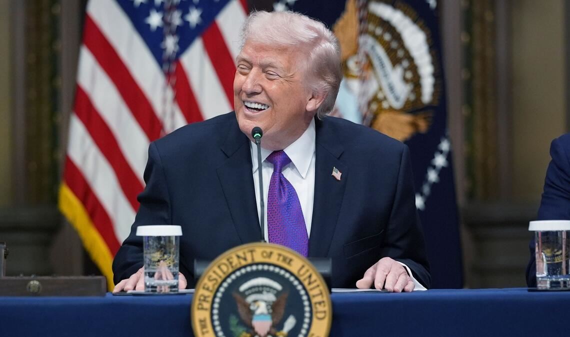 US-Präsident Trump verpflichtet Tech-Konzerne zu eigener Stromproduktion für Rechenzentren.