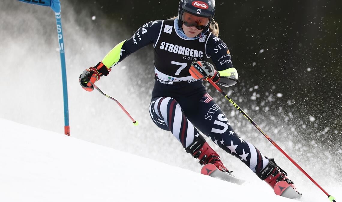 US-Skistar Mikaela Shiffrin holt den Sieg im Gesamtweltcup.