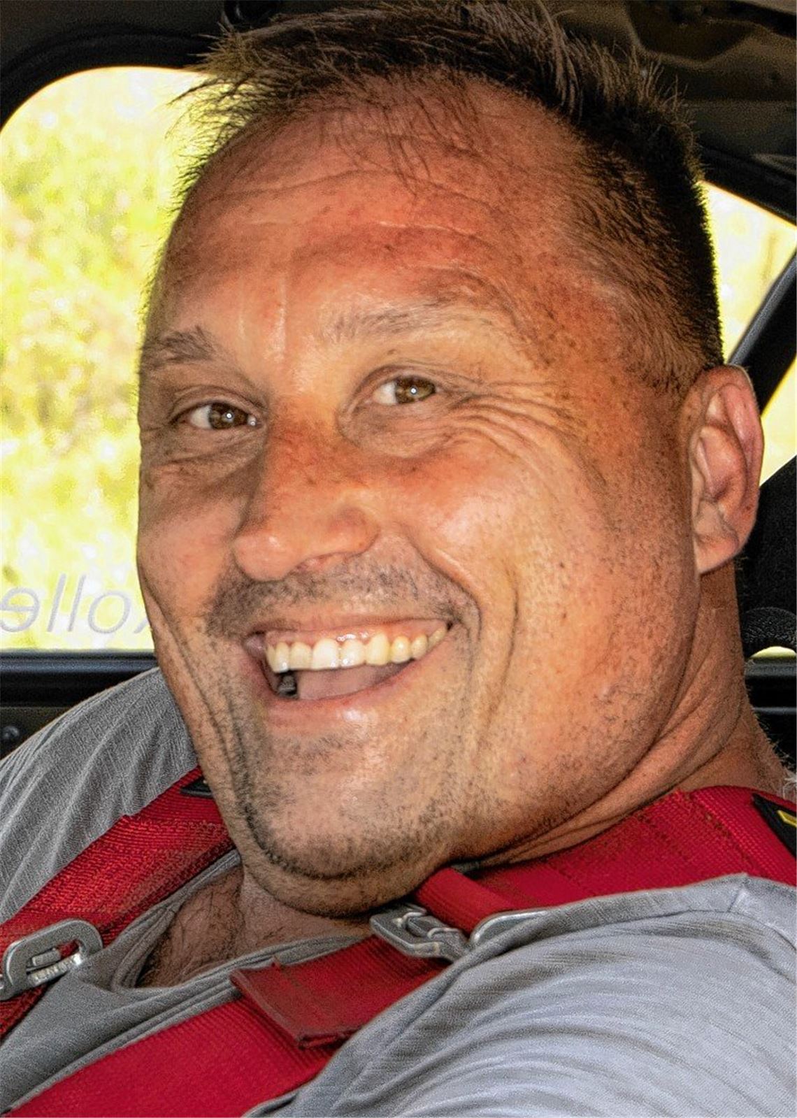 Udo Roller glänzt im stömenden Regen