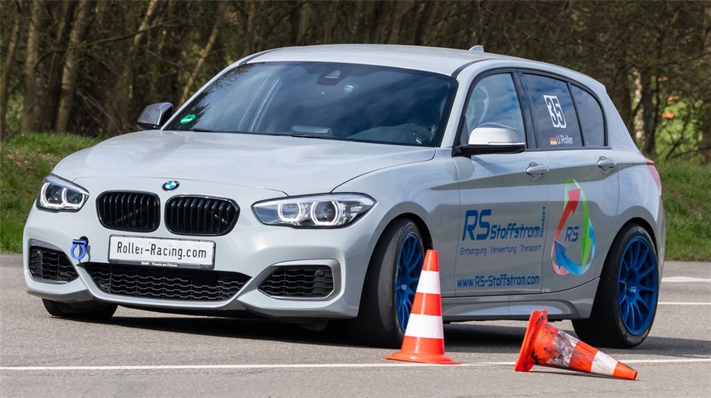 Udo Roller ist mit seinem BMW auf dem Flugplatz Mosbach-Lohrbach unterwegs. Foto: privat