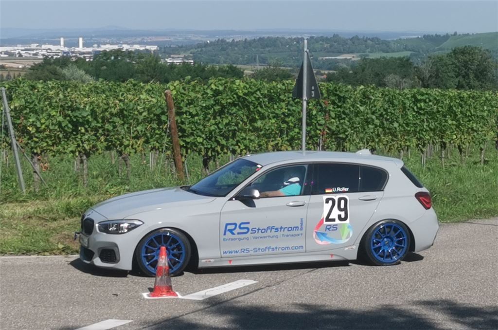 Udo Roller mit seinem BMW beim Slalom-Wettkampf in Heilbronn.Foto: privat