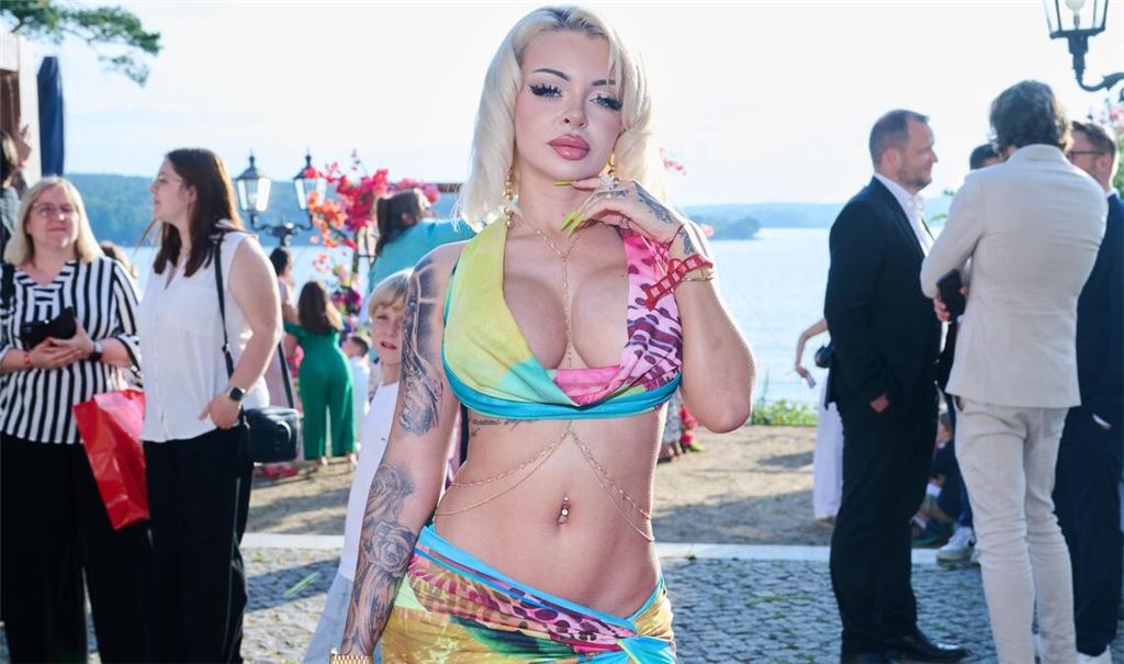 Über die Strafe für Rapperin Katja Krasavice sollte eigentlich öffentlich verhandelt werden - nun wurde der Termin aufgehoben. (Archivbild)