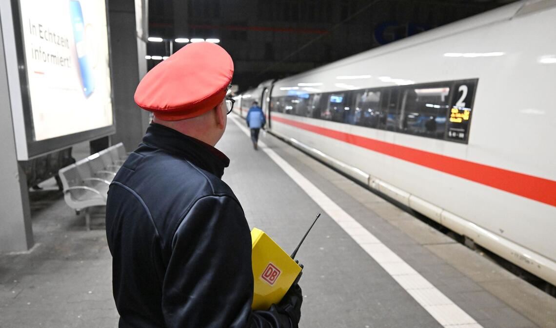 Über die konkreten Inhalte des Verhandlungsstands wollten sich die Tarifparteien nicht äußern. (Symbolbild)