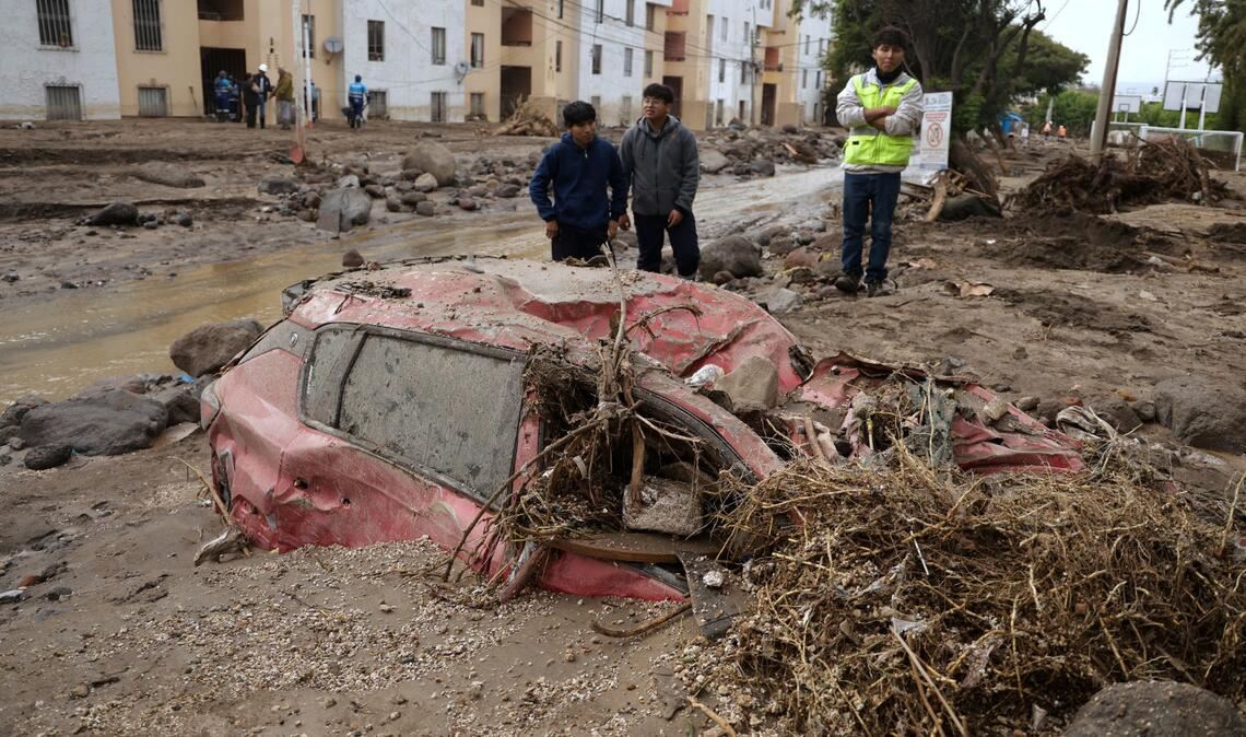 Überschwemmungen nach starkem Regen in Peru